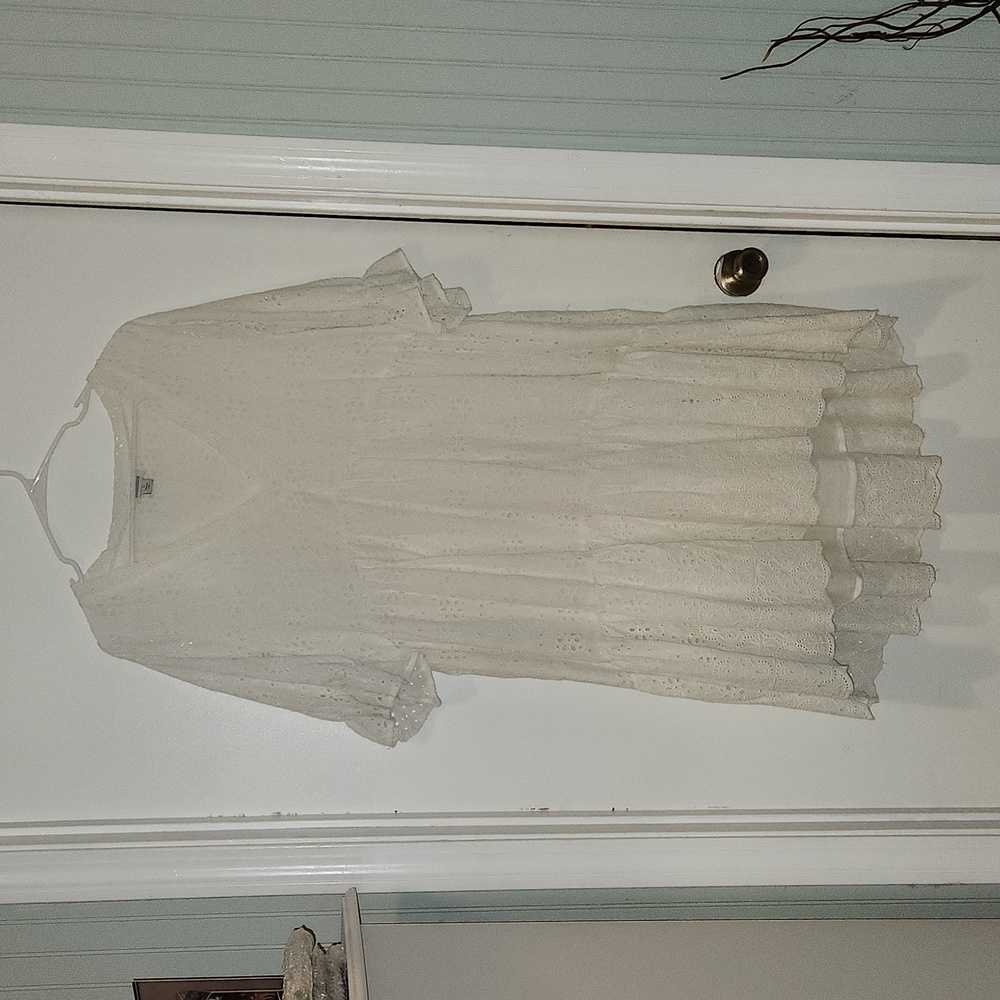 White Islet Dress